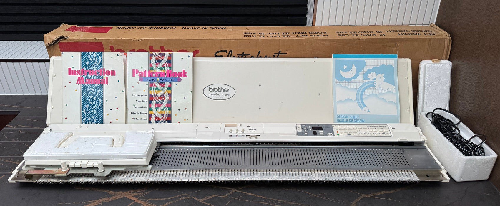 Brother knitting machine kh 270 bulky electronic Brand New Very Rare