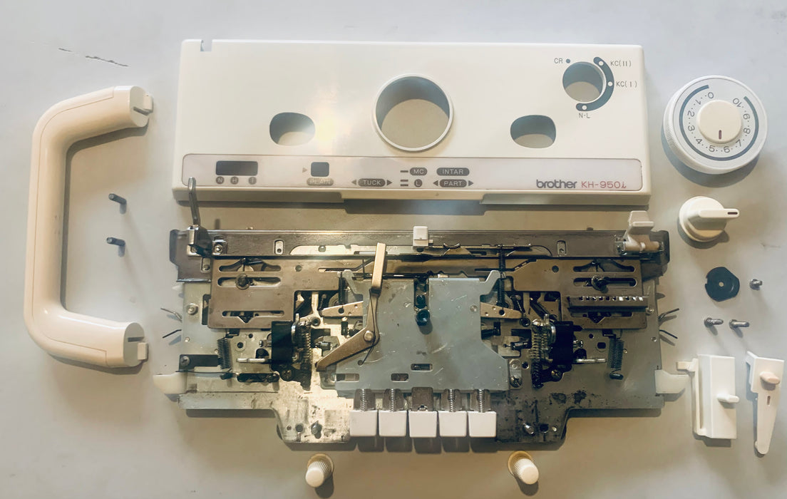 Brother knitting machine KH950i + KR850 ribber + cable + Design-a-knit ...
