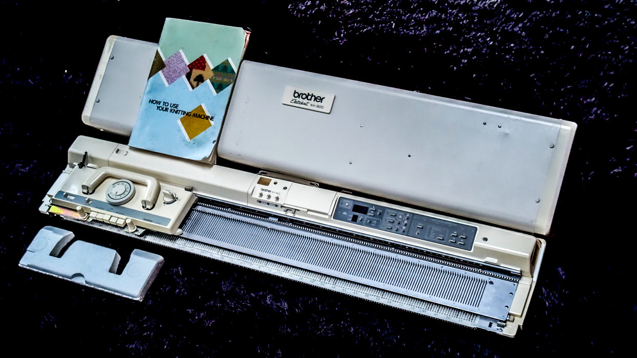Brother KH-900 Electronic Knitting Machine Standard Gauge 4.5mm (Reconditioned)