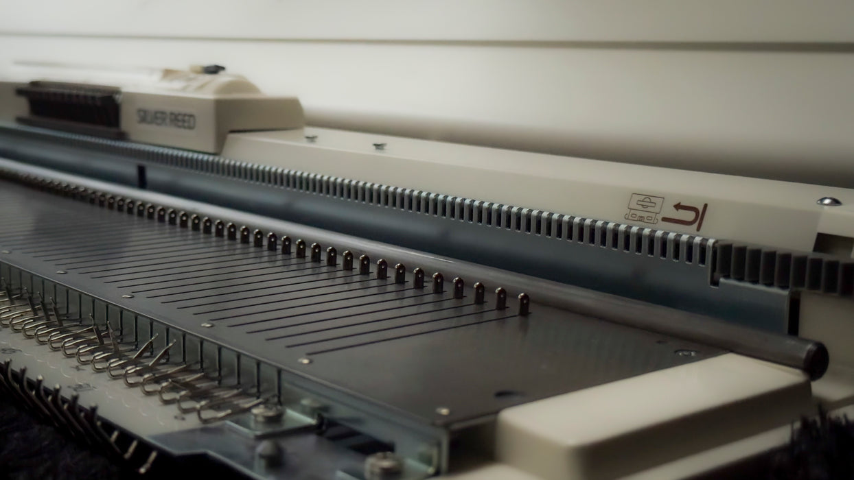 Silver Reed SK155 Chunky Punchcard Knitting Machine 9mm (Reconditioned)