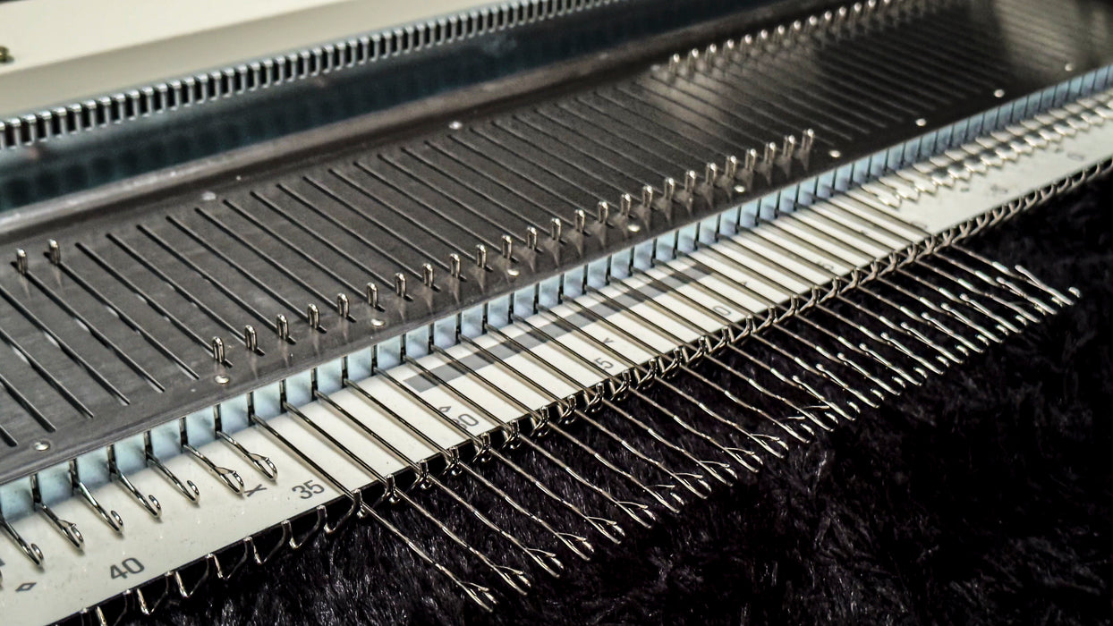 Silver Reed SK155 Chunky Punchcard Knitting Machine 9mm (Reconditioned)