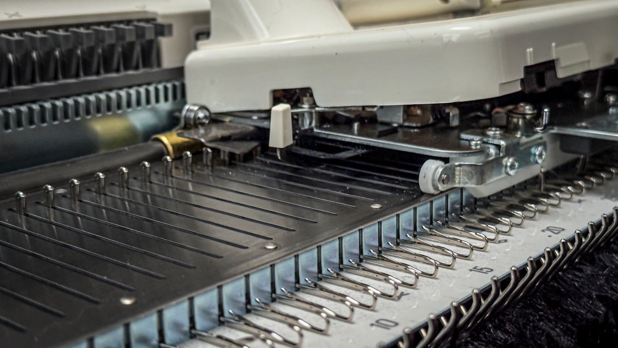 Silver Reed SK155 Chunky Punchcard Knitting Machine 9mm (Reconditioned)