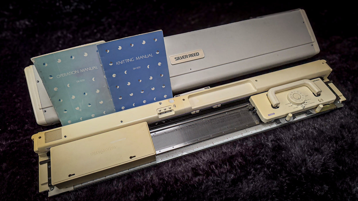Silver Reed SK830 Electronic Fine Gauge Knitting Machine 3.6mm (Reconditioned)