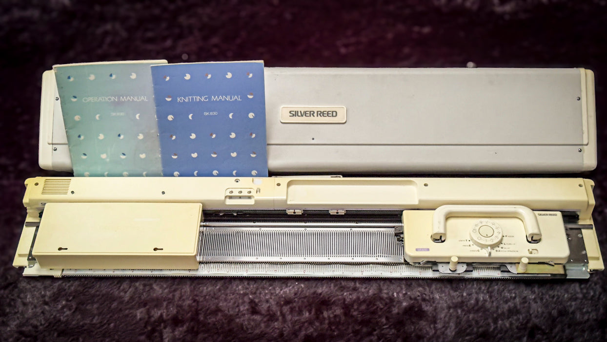 Silver Reed SK830 Electronic Fine Gauge Knitting Machine 3.6mm (Reconditioned)