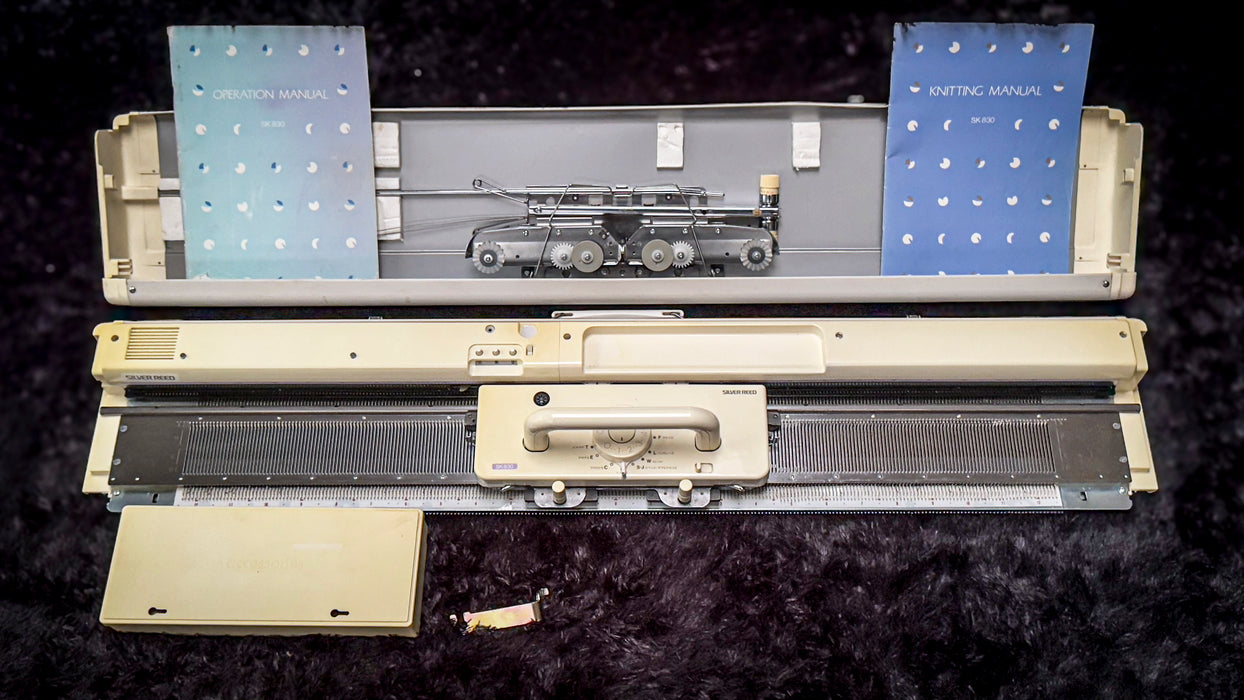 Silver Reed SK830 Electronic Fine Gauge Knitting Machine 3.6mm (Reconditioned)